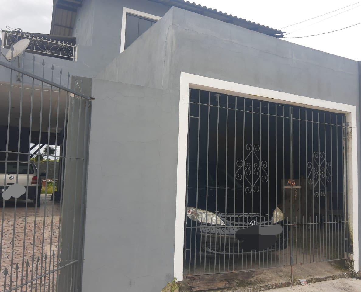 Casa Geminada à Venda em Santa Regina - Itajaí - Santa Catarina - SOBRADO COM RENDA MULTI FAMILIAR ITAJAI