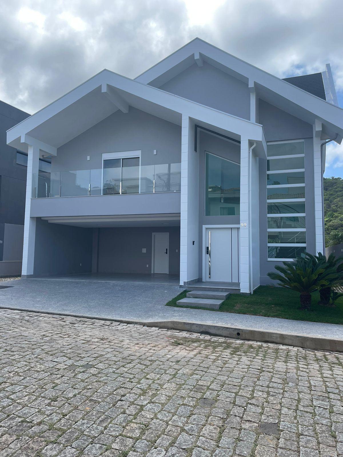 Casa em Condomínio à Venda em Ariribá - Balneário Camboriú - Santa Catarina - CONDOMINIO ARAS DO RIO DO OURO