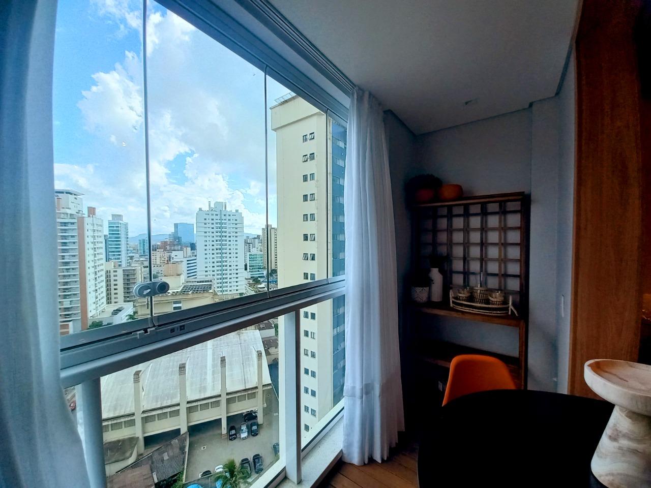 Apartamento à Venda Próximo ao Mar em Centro - Itajaí - Santa Catarina