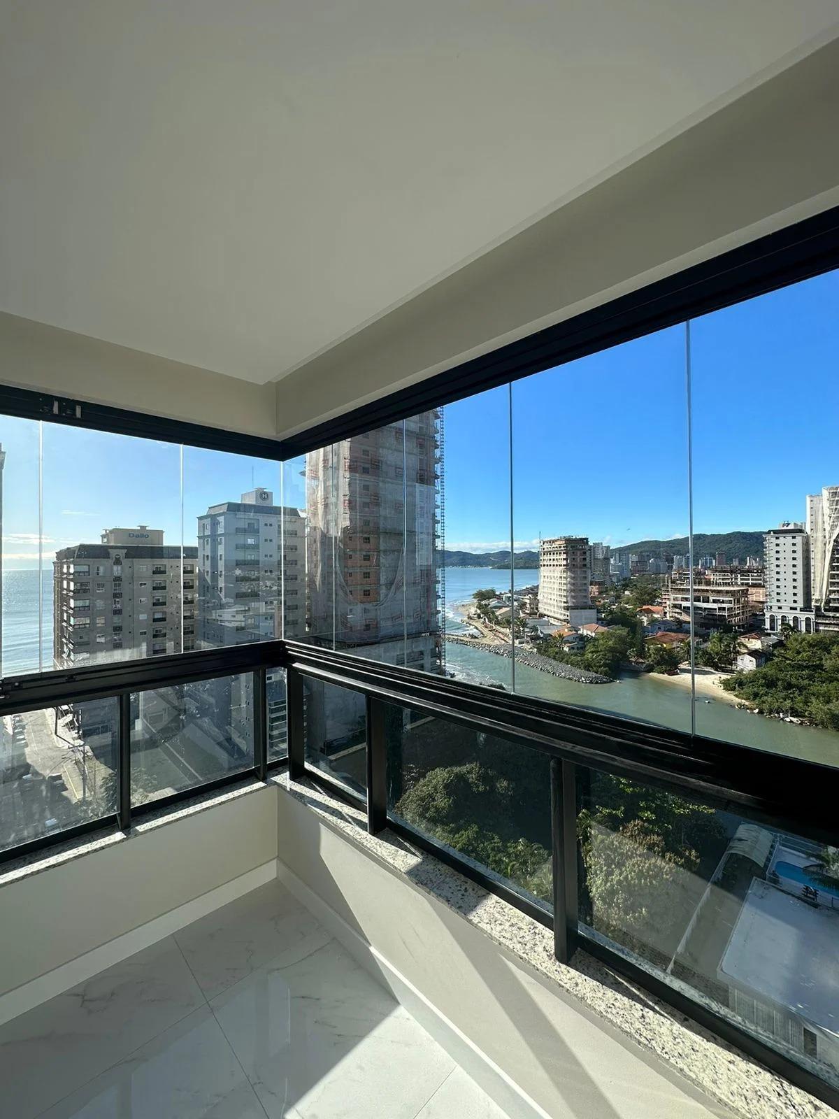 Apartamento à Venda em Meia Praia - Itapema - Santa Catarina - Apartamento a venda em Itapema
