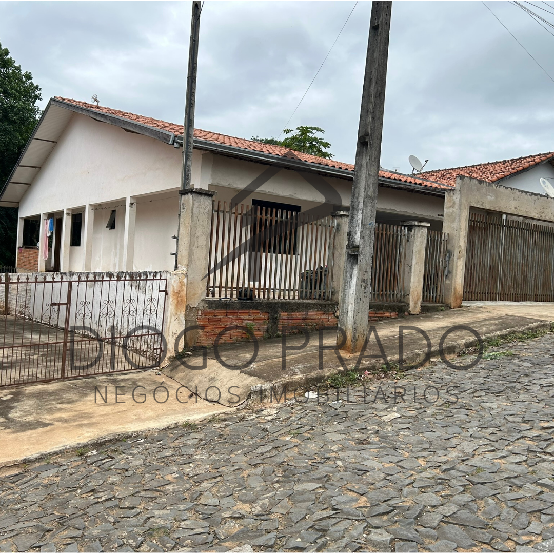 Casa à Venda em Centro - Tomazina - Paraná