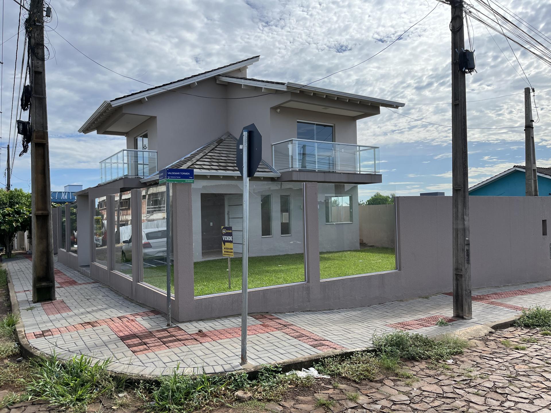 Casa à Venda em Efapi - Chapecó - Santa Catarina